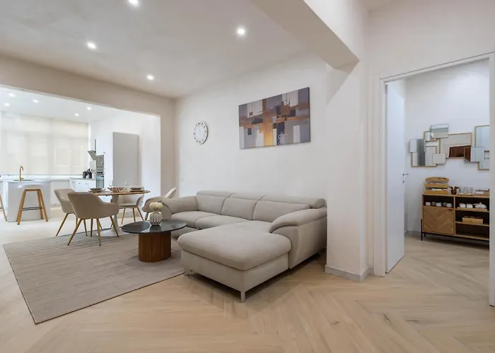 Apartament Spacious Two Bedroom Design Near Circo Massimo