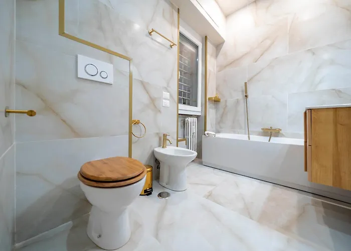 Spacious Two Bedroom Design Near Circo Massimo Rome